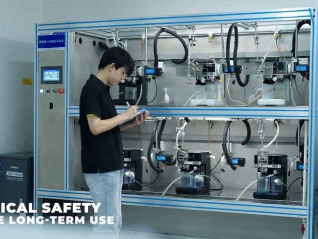 Laboratory test bench